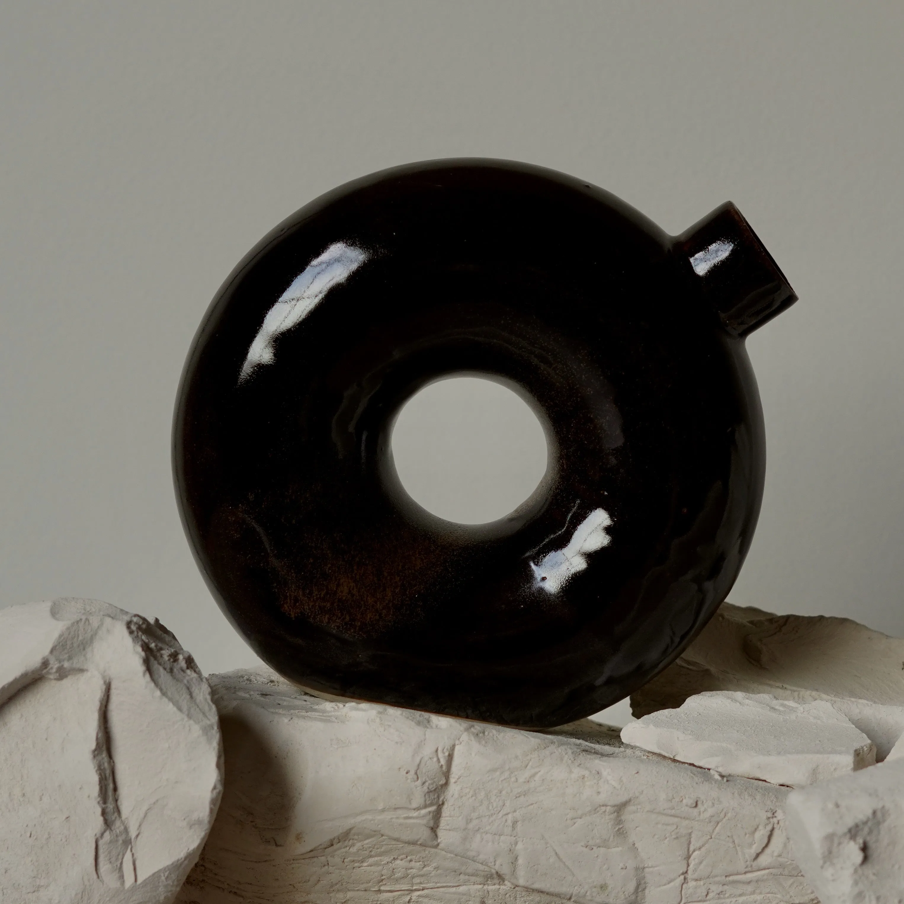 Claire Ellis MOTHEROCK - O Vessel