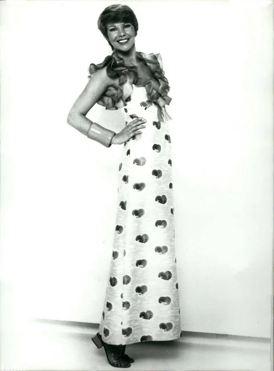 Fabulous Spring 1974 Andre Courreges Sculpted Abstract Heart Print Dress w Ruffle Detailing