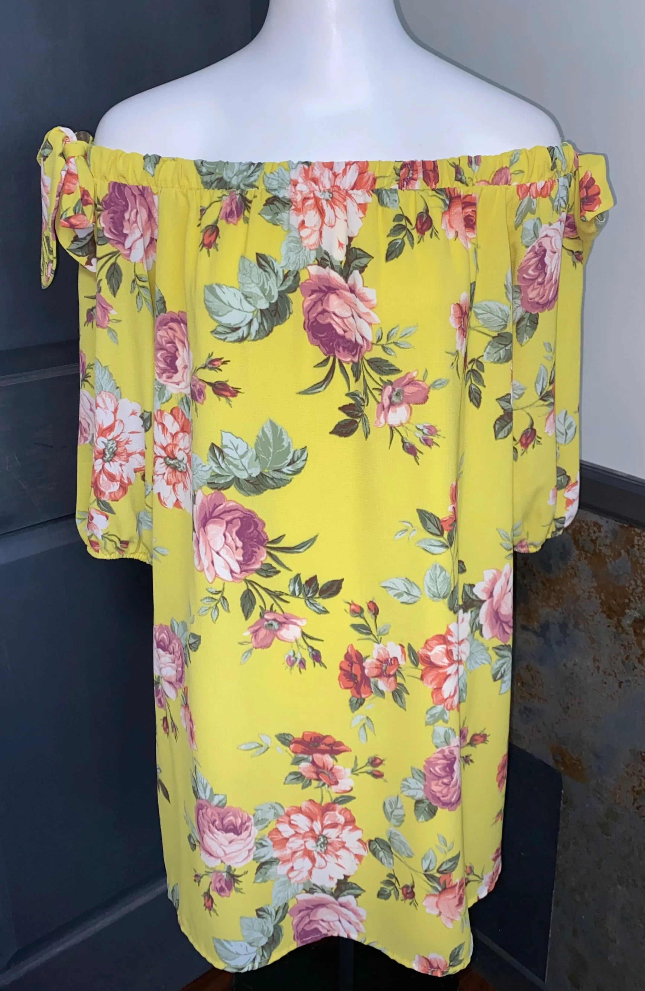 Modern Vintage Boutique Dress- (M)