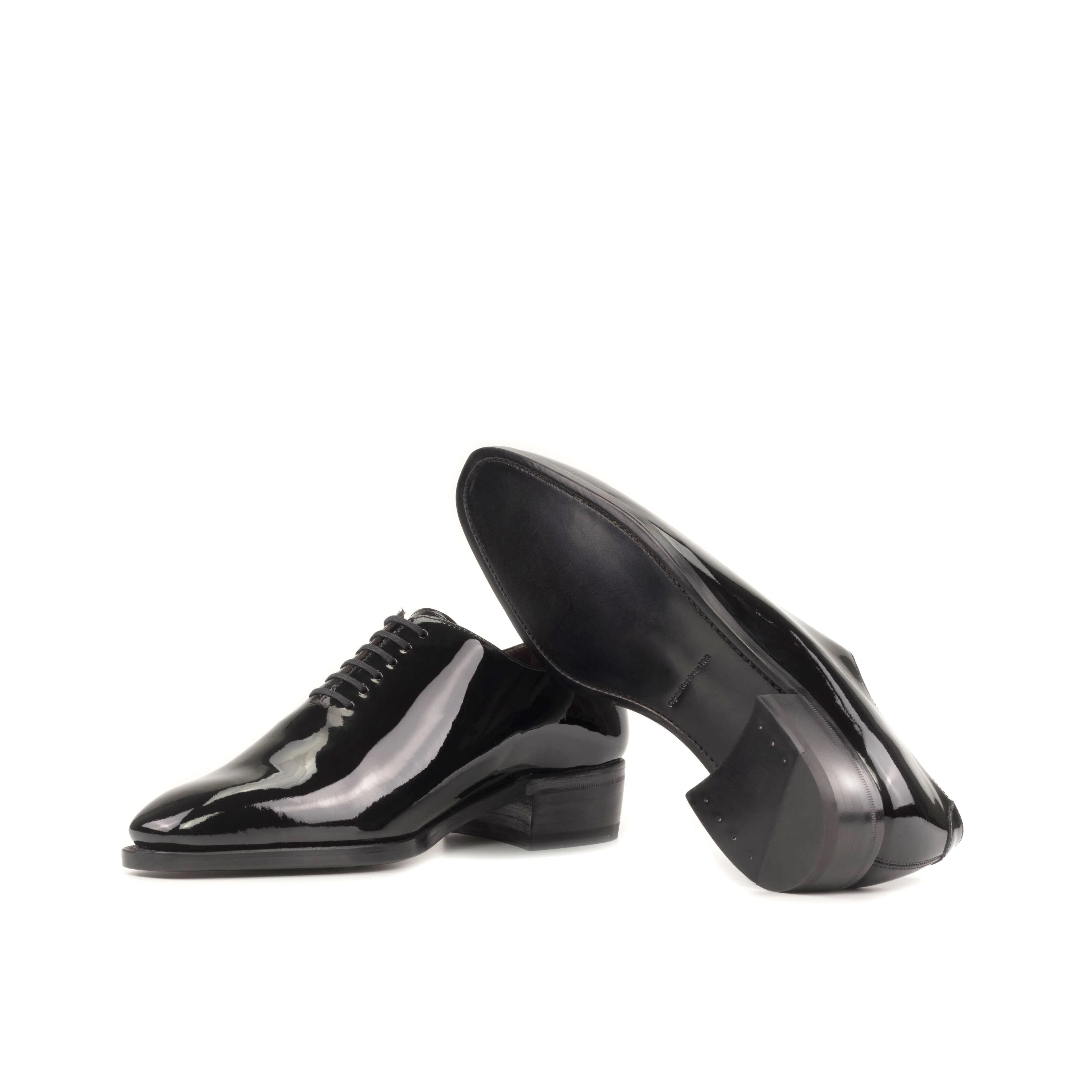Narciso wholecut shoes