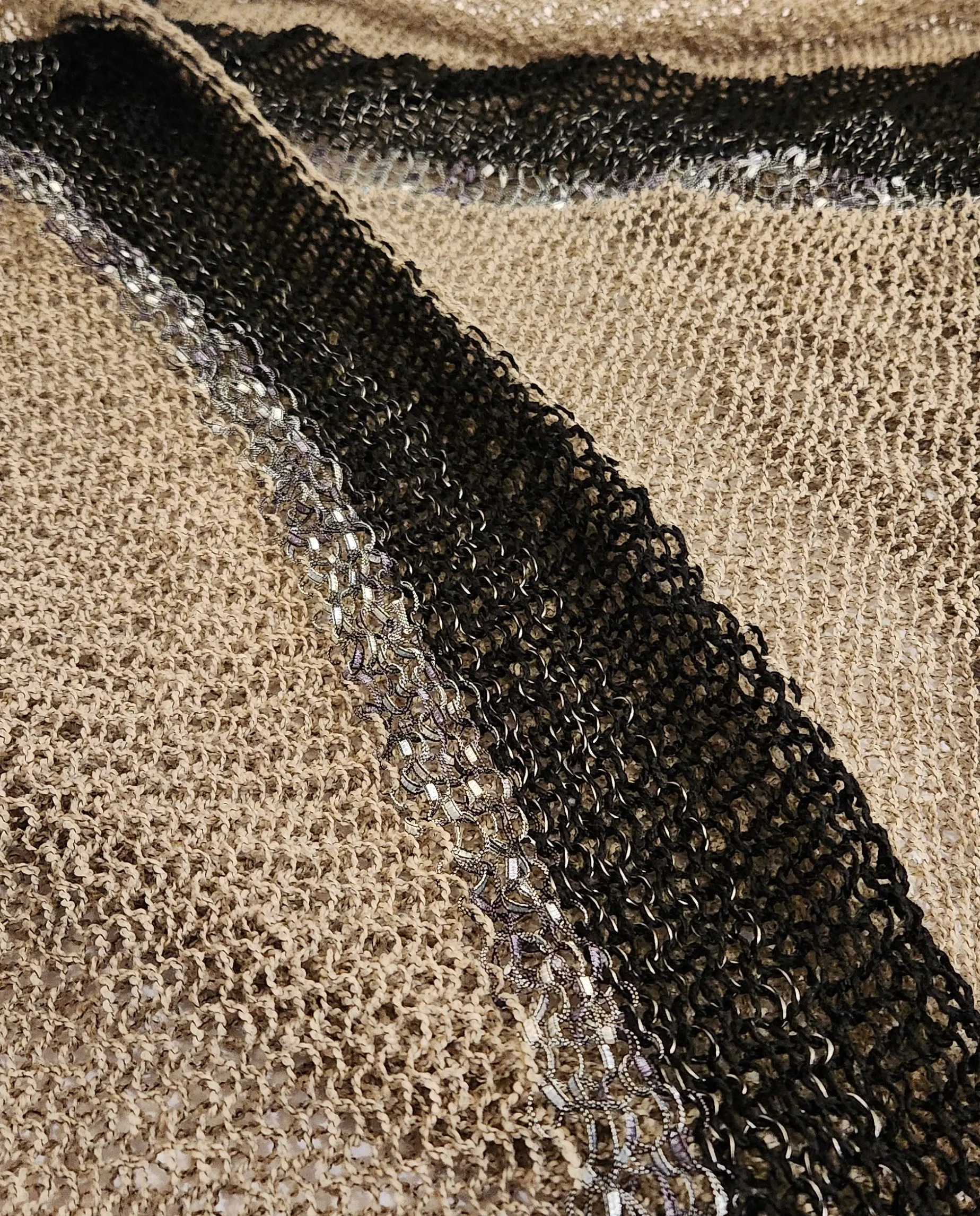OLGA SARAS - TWISTY KNIT TOP