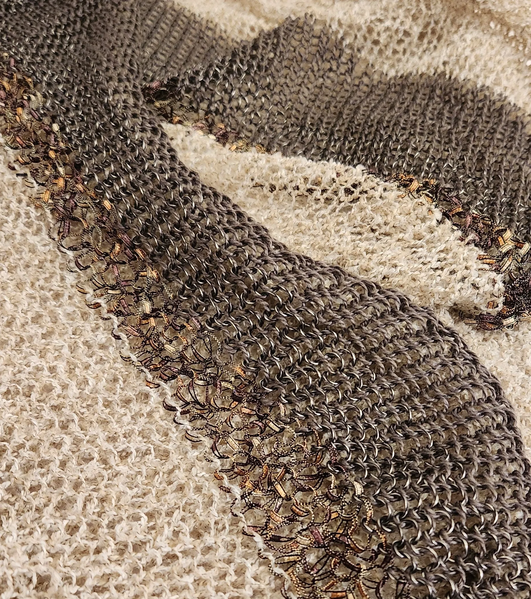 OLGA SARAS - TWISTY KNIT TOP