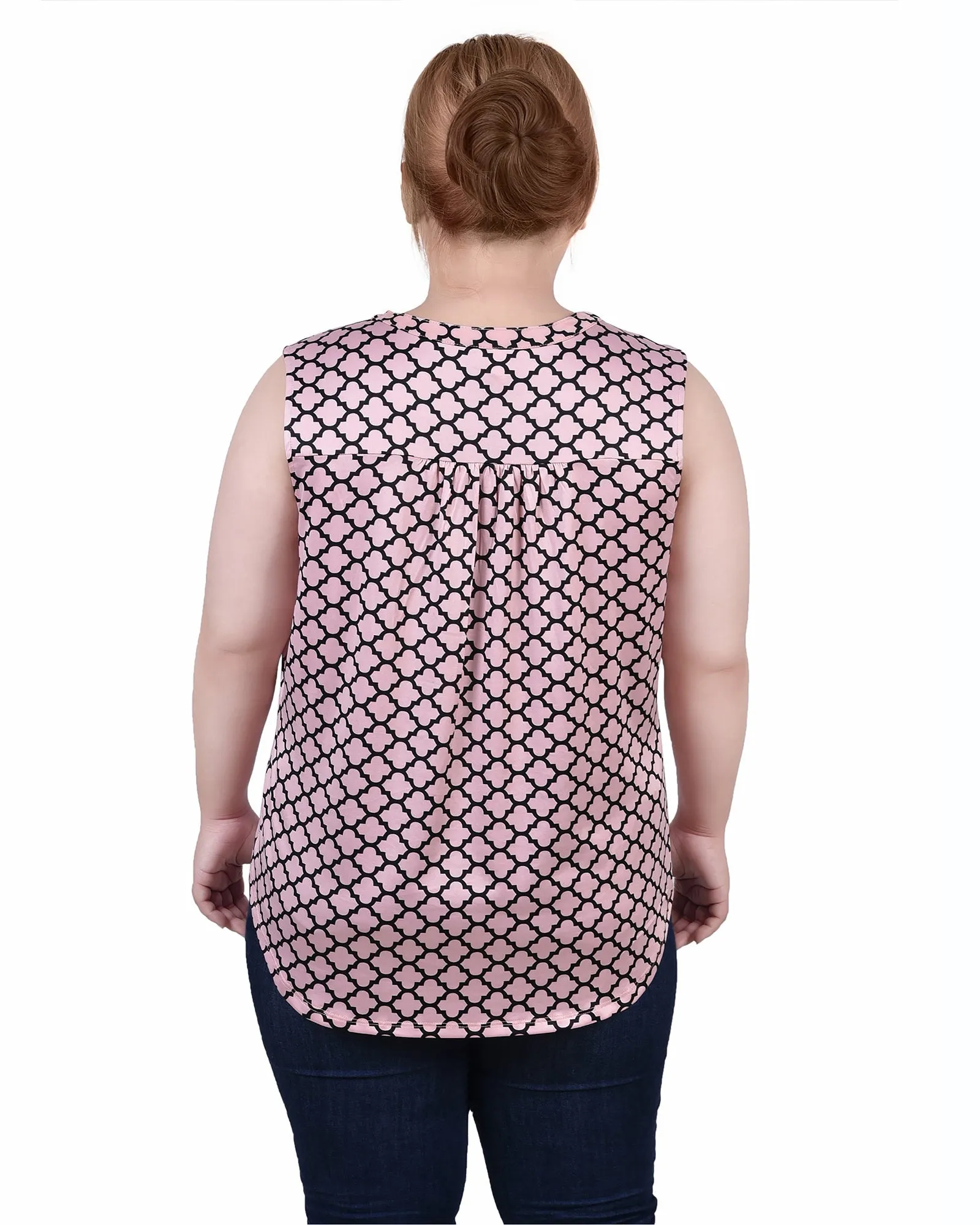 Plus Size Sleeveless Knit Y Neck Top
