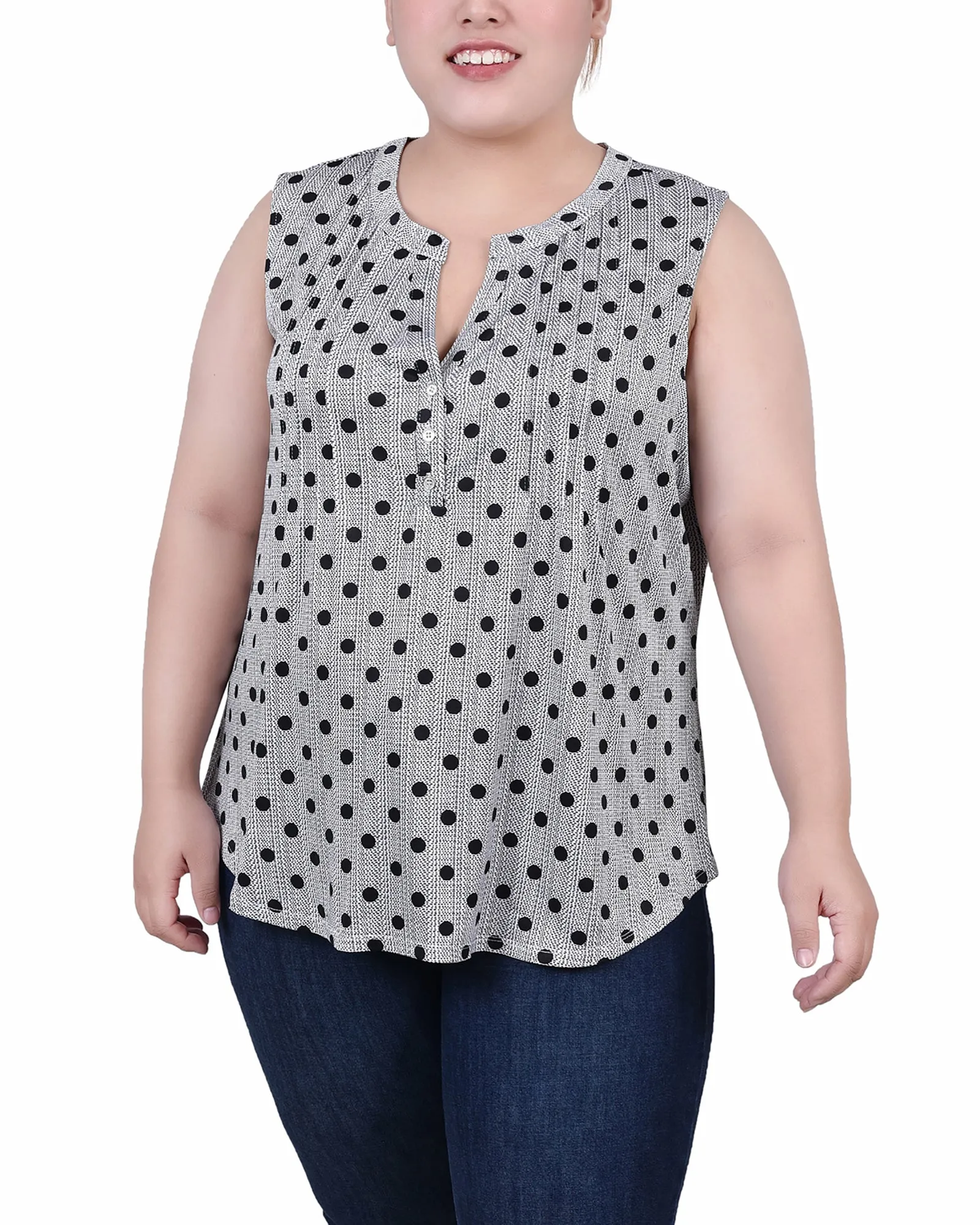 Plus Size Sleeveless Knit Y Neck Top