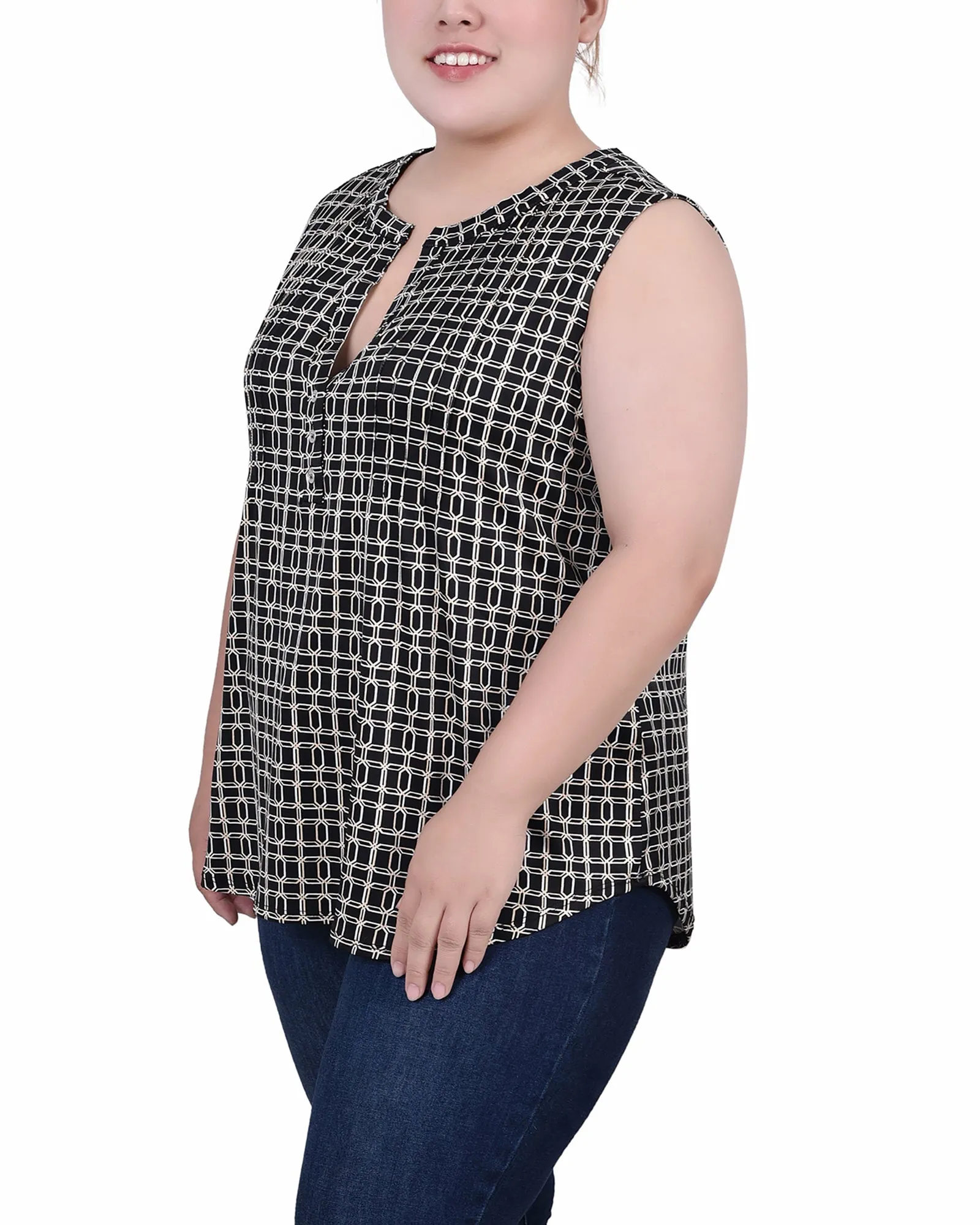 Plus Size Sleeveless Knit Y Neck Top