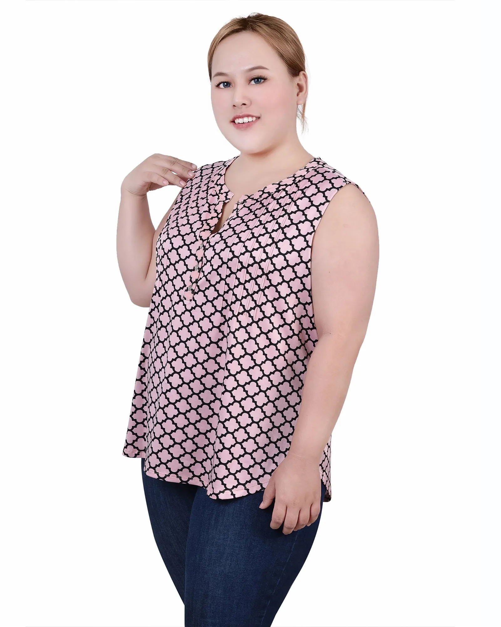 Plus Size Sleeveless Knit Y Neck Top