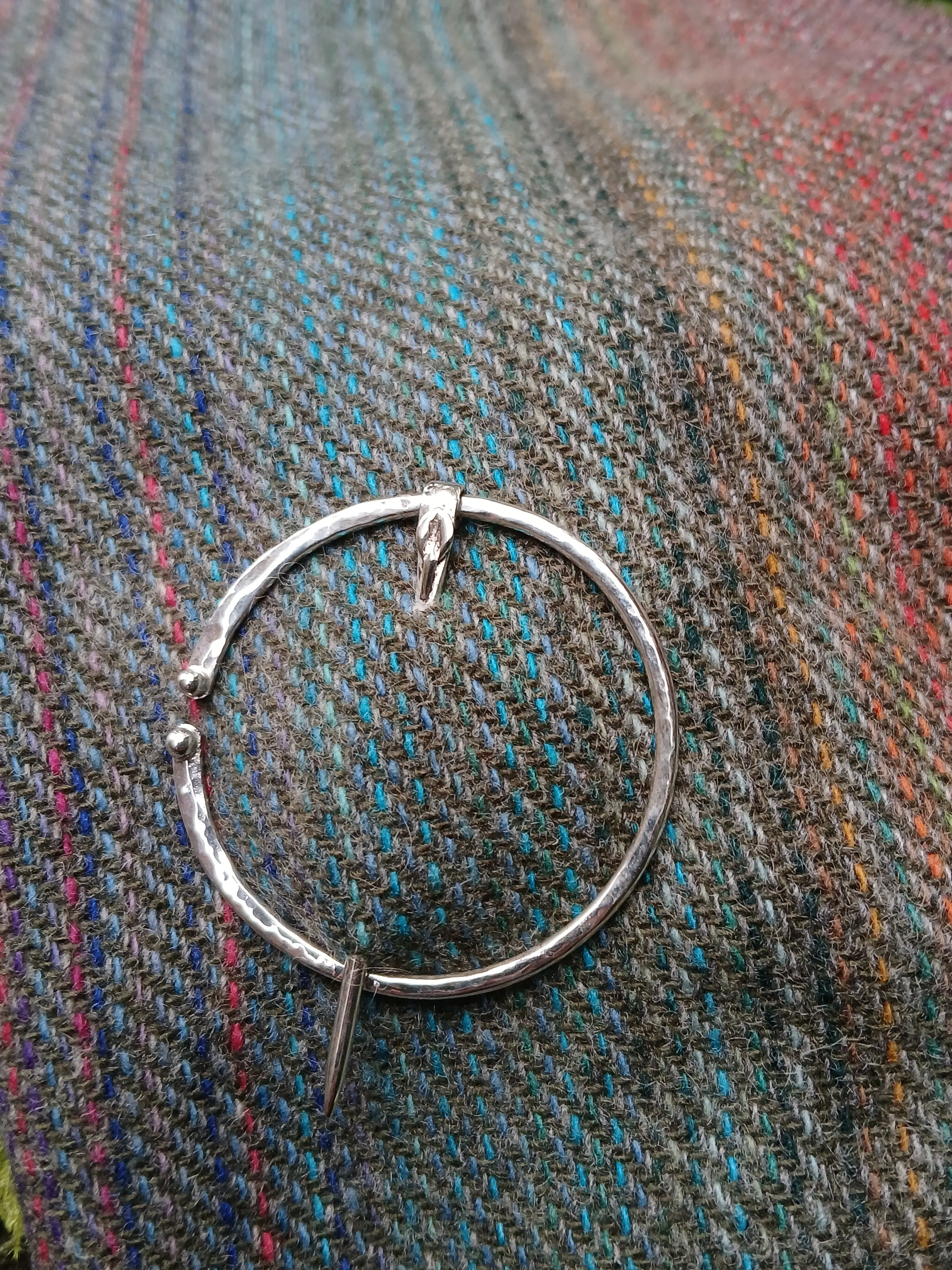 Tiny Leaf Penannular Pin