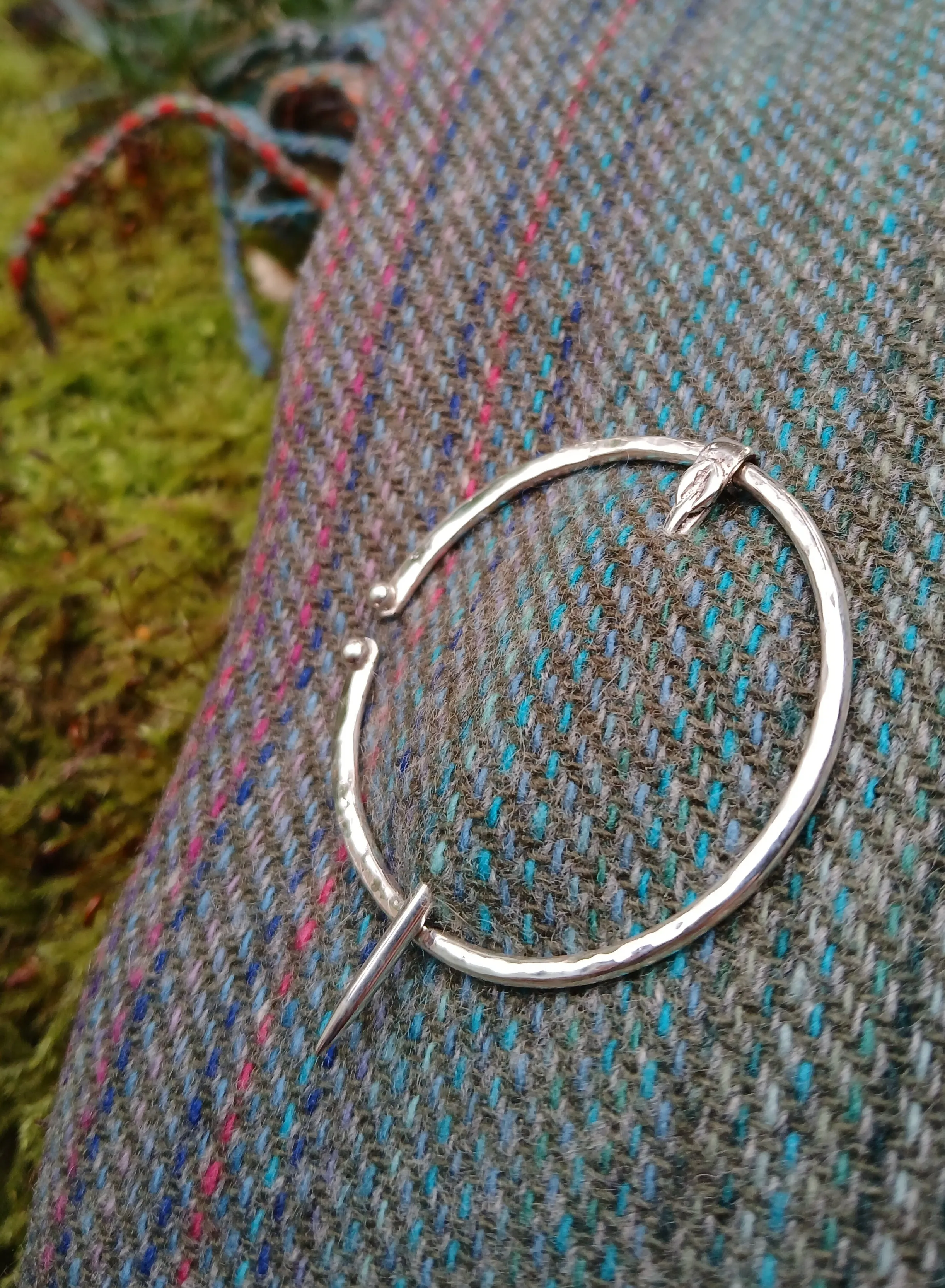Tiny Leaf Penannular Pin