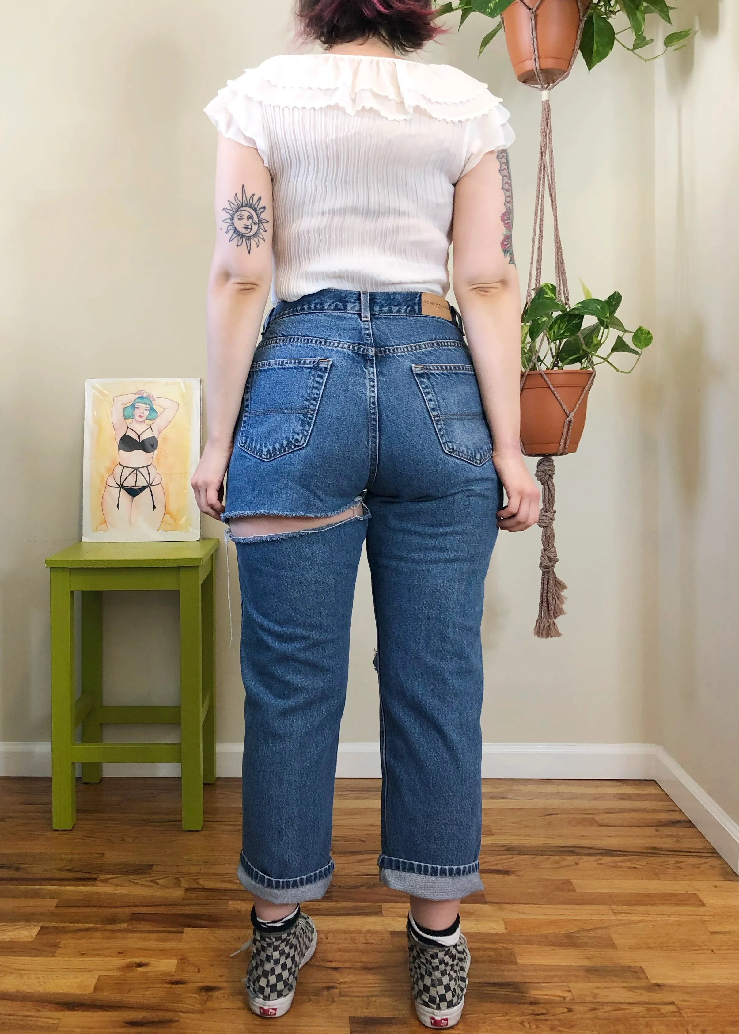 Vintage Destroyed Medium Wash Jeans - XL