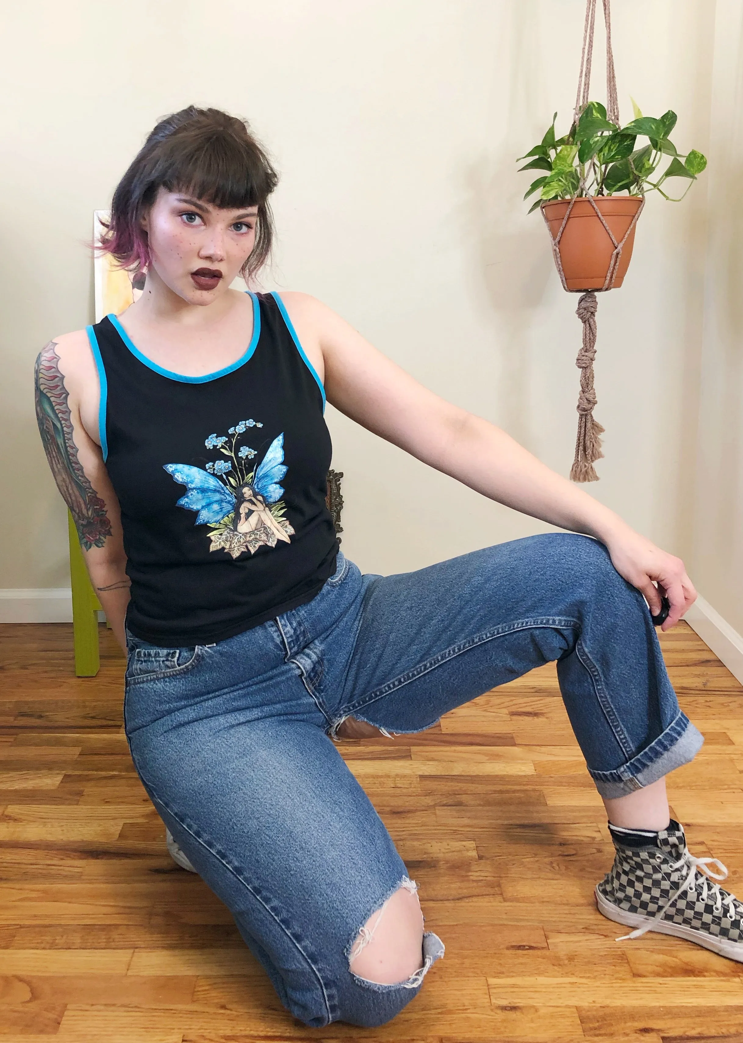 Vintage Destroyed Medium Wash Jeans - XL