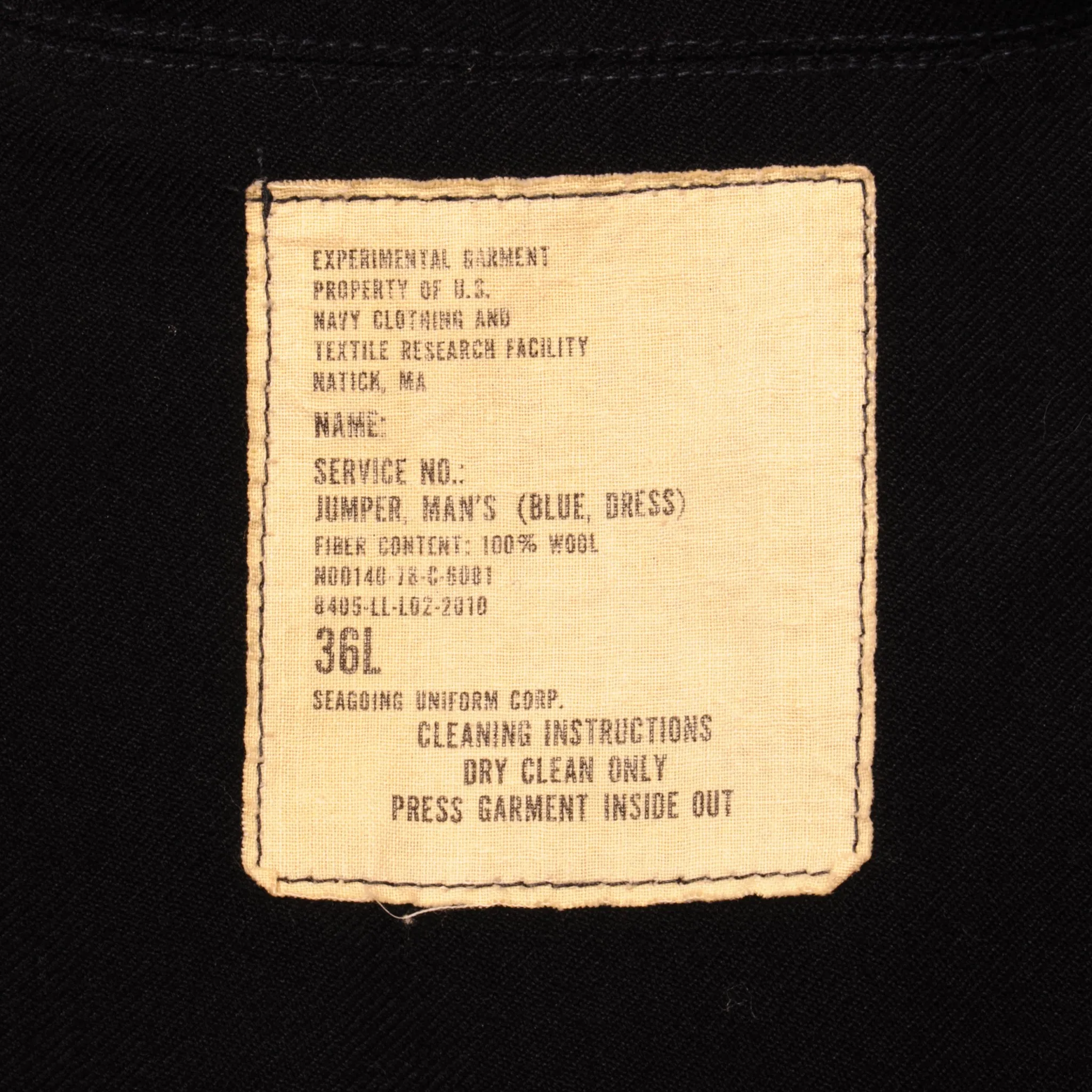 VINTAGE US NAVY EXPERIMENTAL GARMENT JUMPER 1978 SIZE 36L WITH PATCH.